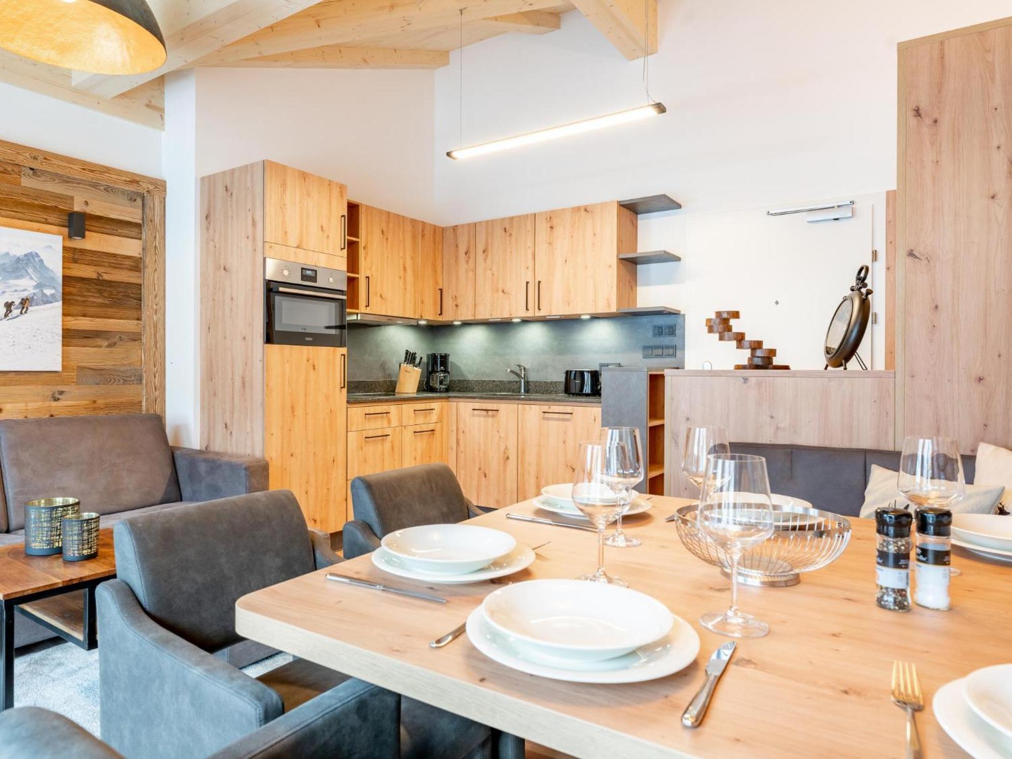 Falken Suites Top 7 Kaprun Eksteriør billede