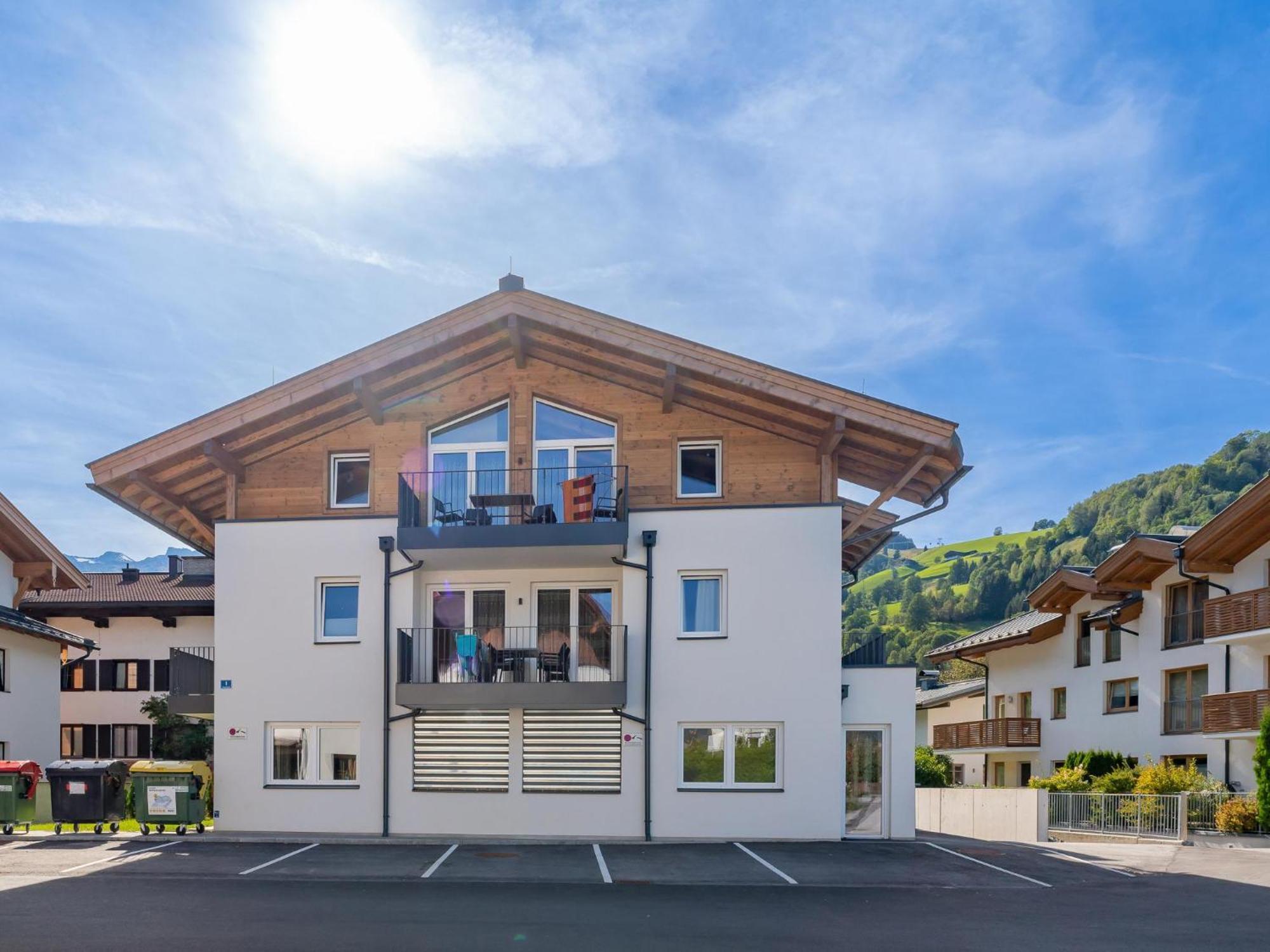 Falken Suites Top 7 Kaprun Eksteriør billede