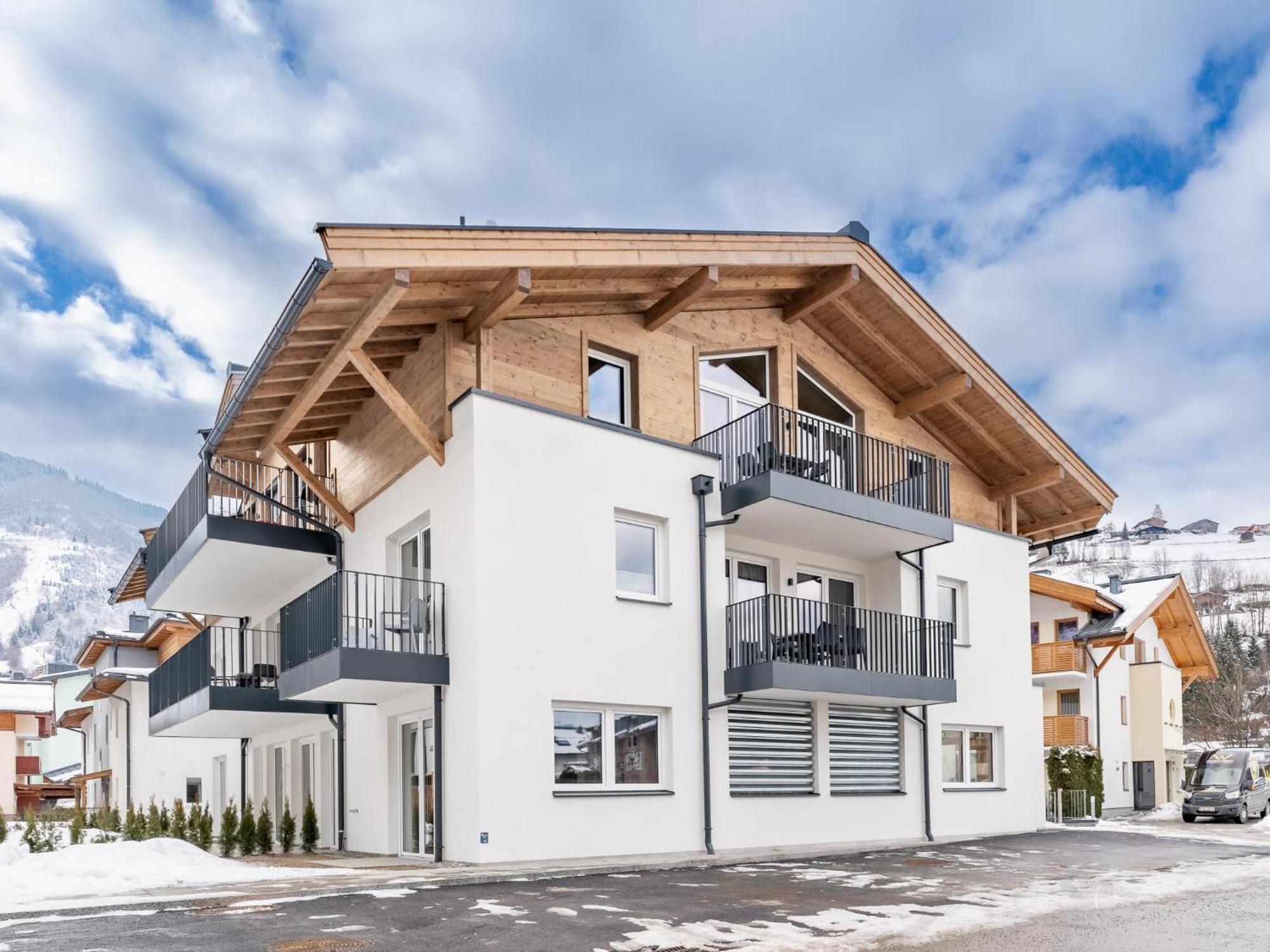 Falken Suites Top 7 Kaprun Eksteriør billede